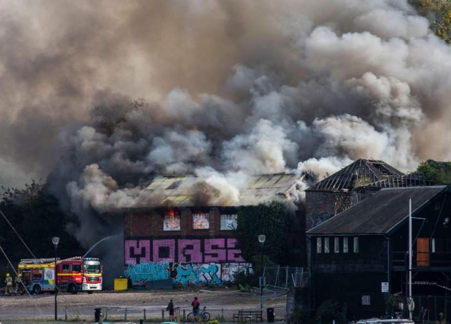 إصابات جراء انفجار في مستودع قرب مدينة برستل في بريطانيا