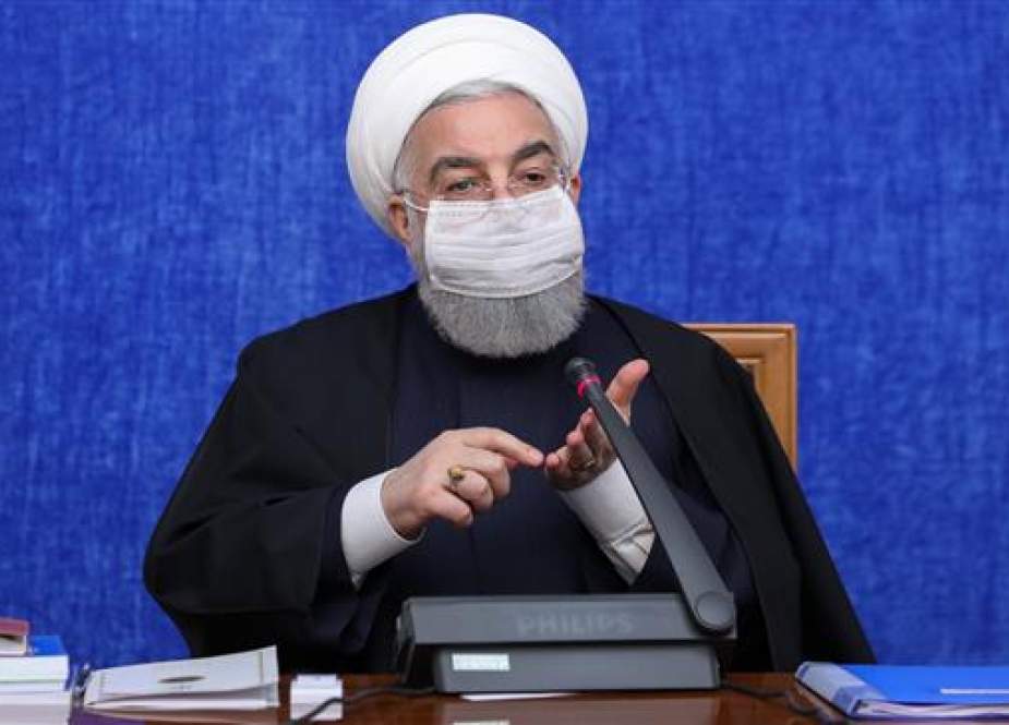 Trump Gagal Mengurangi Ekspor Minyak Iran Menjadi Nol