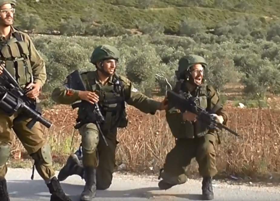 Israeli occupation soldiers .