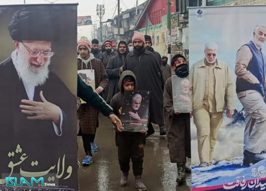 Kashmiri Muslims Mark Martyrdom Anniversary of Lieutenant General Soleimani
