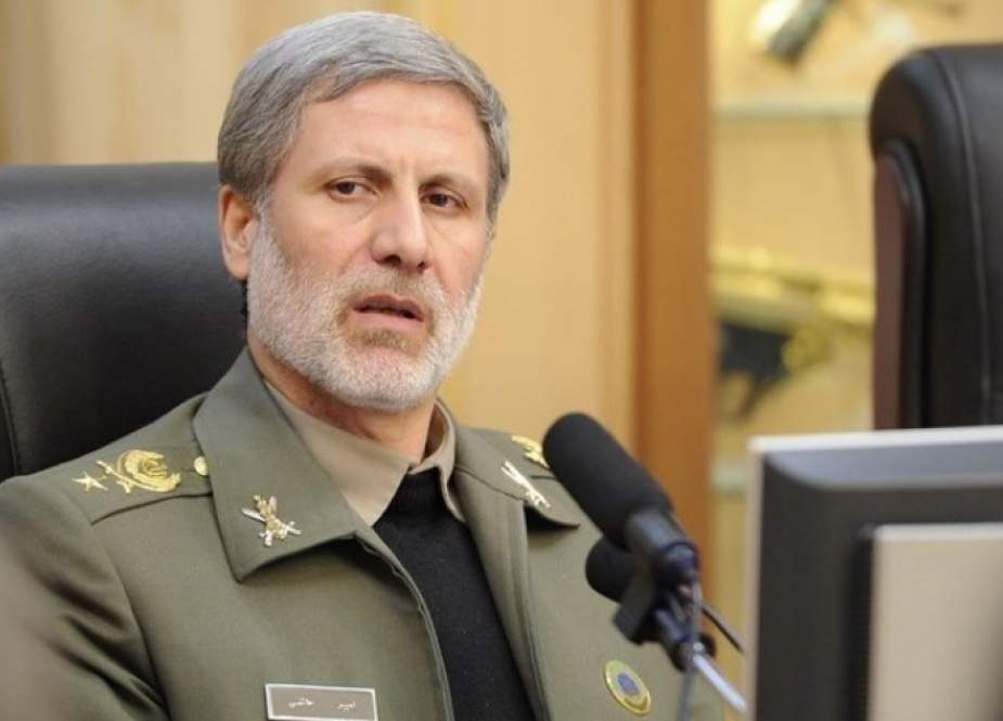 العميد حاتمي: القوات المسلحة الإيرانية باتت من افضل الجيوش بالعالم