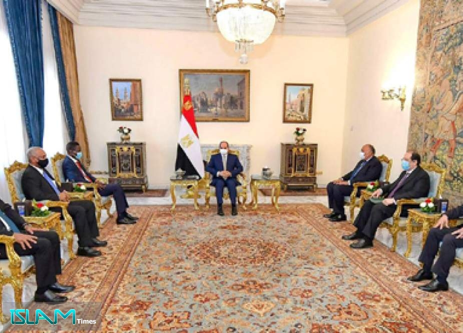 Egypt’s Sisi Discusses Bilateral Ties, Regional Developments with Sudanese Delegation