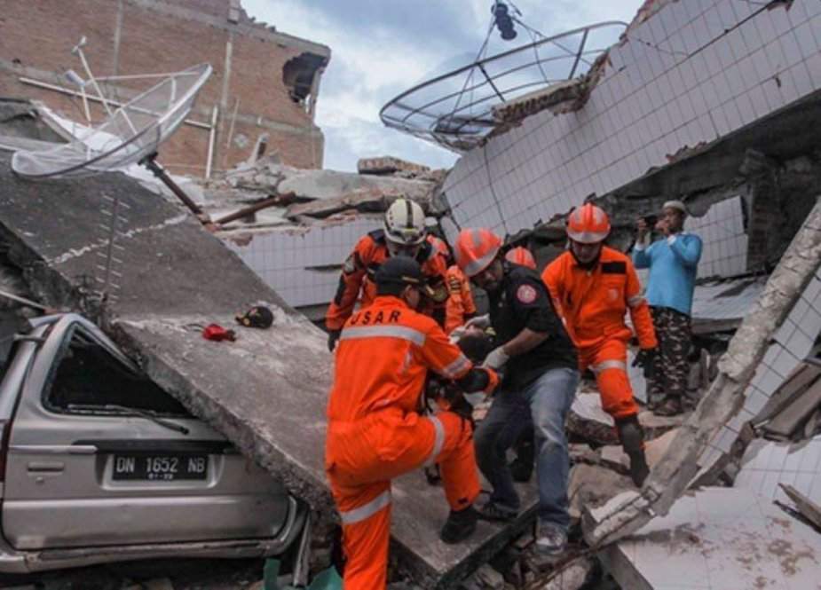 انڈونیشیا میں خوفناک زلزلے نے تباہی مچادی، 34 جاں بحق، 600 زخمی
