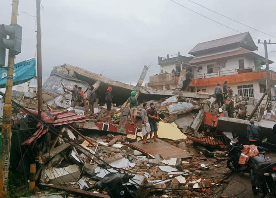 انڈونیشیا، زلزلے کے نتیجے میں ہلاک افراد کی تعداد 73 تک جاپہنچی