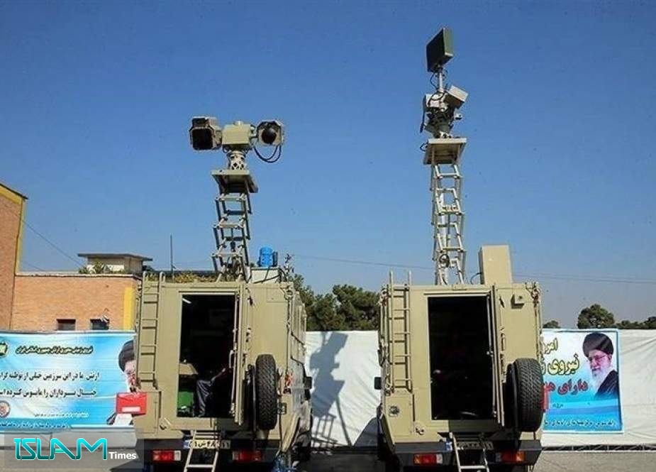 Iran Employs New Electronic Gear in Military Drill
