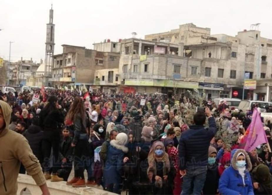 مظاهرات واسعة شمال شرق سوريا في الذكرى الثالثة 