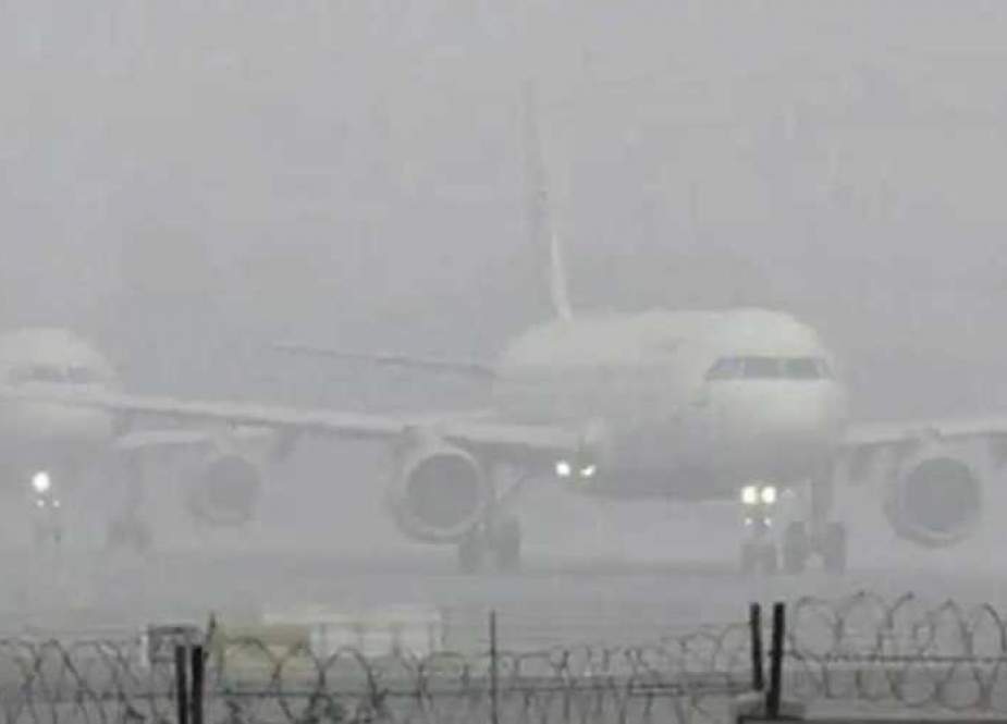 برفباری سے مقبوضہ کشمیر کی فضائی سروسز میں خلل