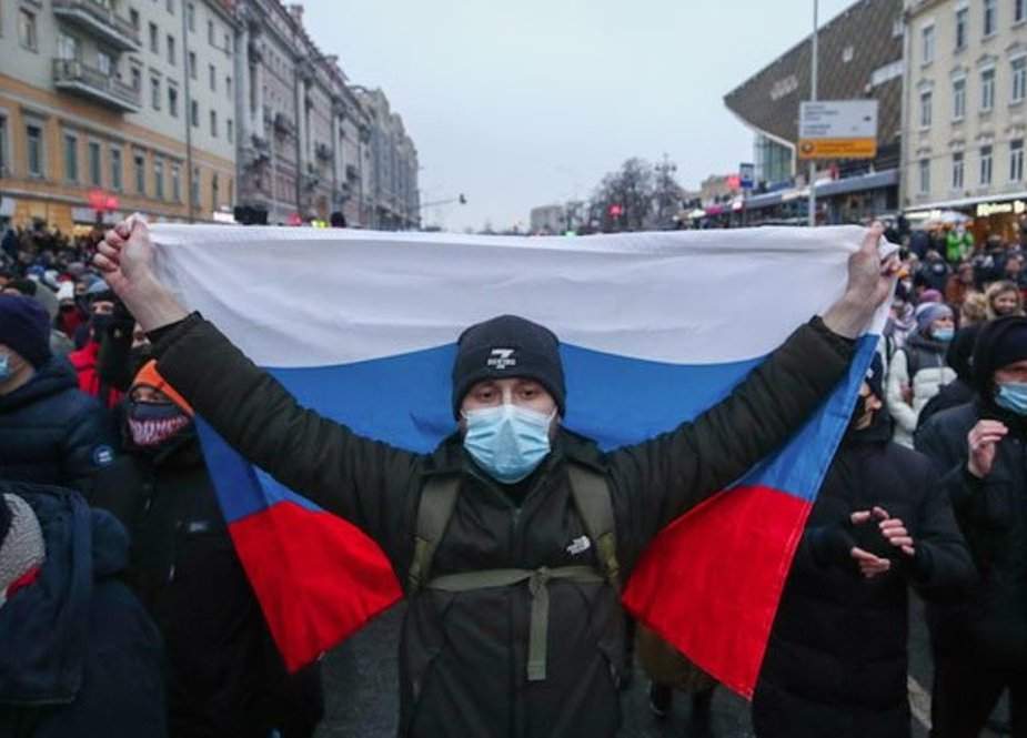 روس میں اپوزیشن رہنما کی رہائی کیلئے ہزاروں افراد سڑکوں پر نکل آئے