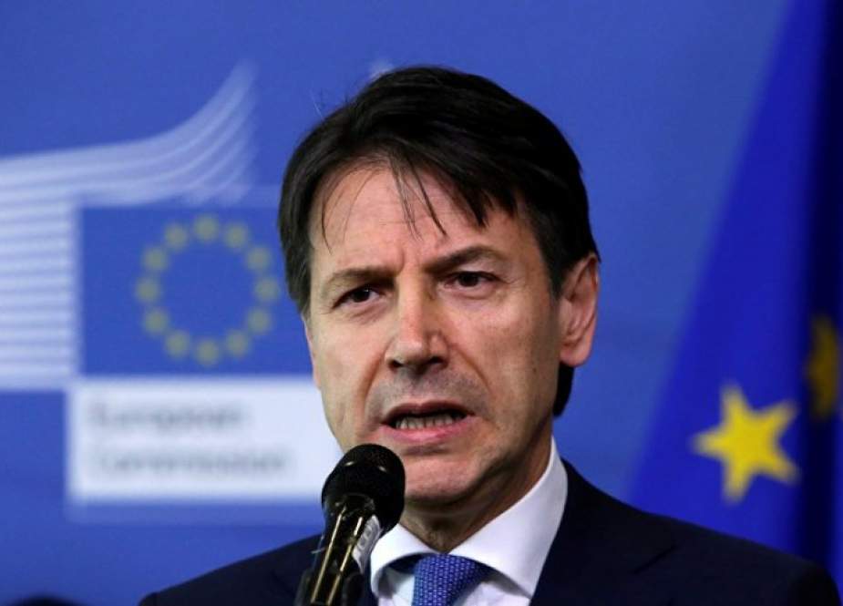 رئيس الوزراء الإيطالي يقدم استقالته رسميا