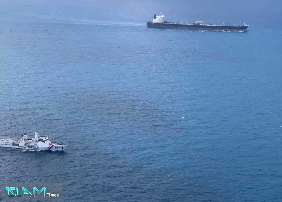 Indonesia Escorts Seized Iranian Tanker to Dock for Investigation