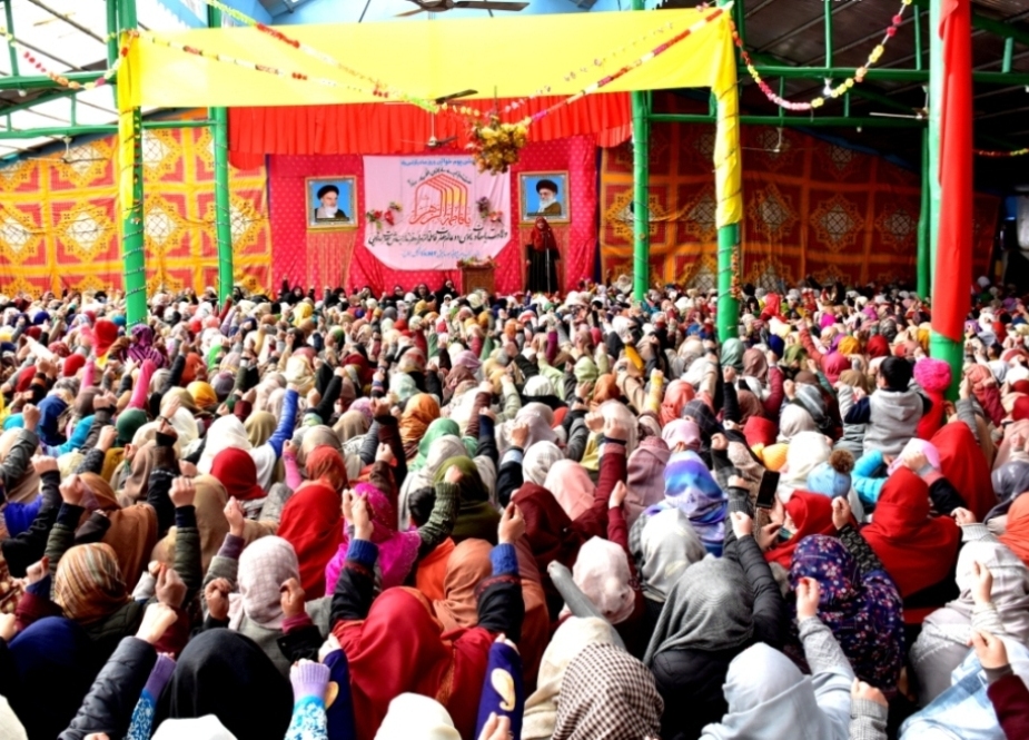 اعتماد یادبود امام خمینی (ره) جشن های میلاد فاطمه زهرا (س) و روز مادر را در کارگیل کشمیر برگزار می کند