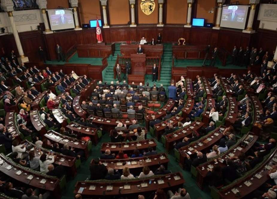 تونس ..احالة مشروع قانون المحكمة الدستورية إلى خلية الأزمة