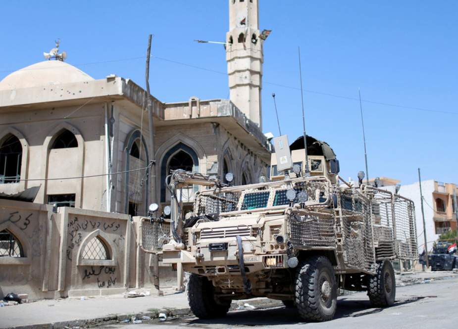 US military vehicles in Irak.JPG