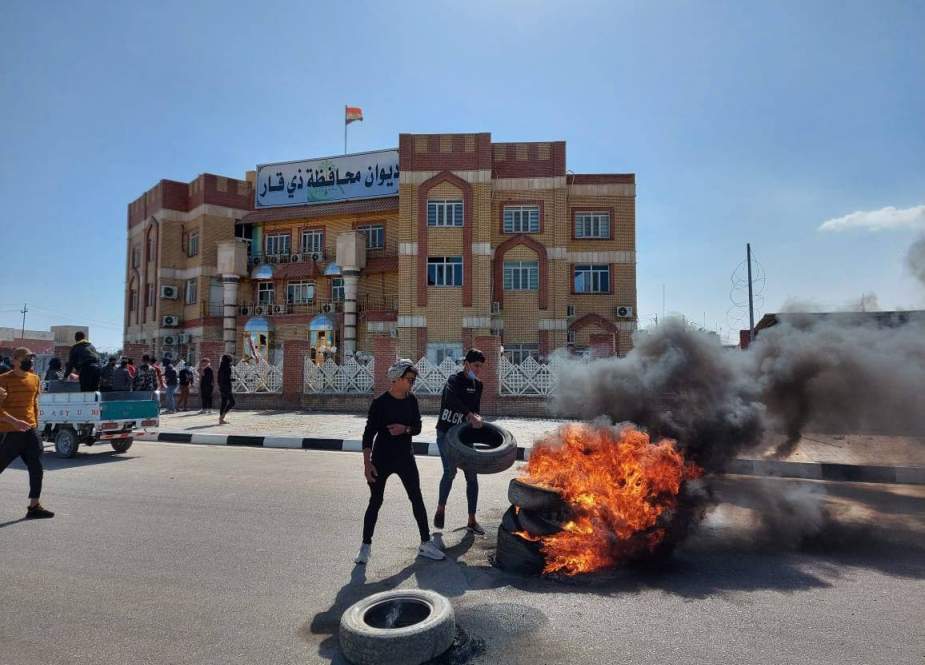 مقتل متظاهر بالناصرية جنوب العراق والسلطات تفرض حظراً شاملاً