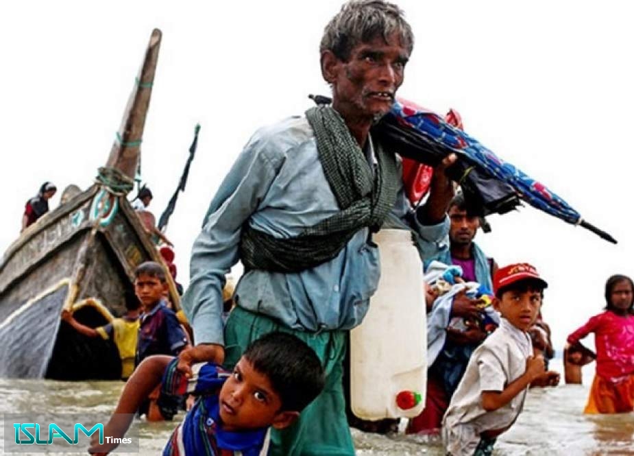 HRW Urges India to Provide Refuge to Rohingya Muslims Adrift at Indian Ocean