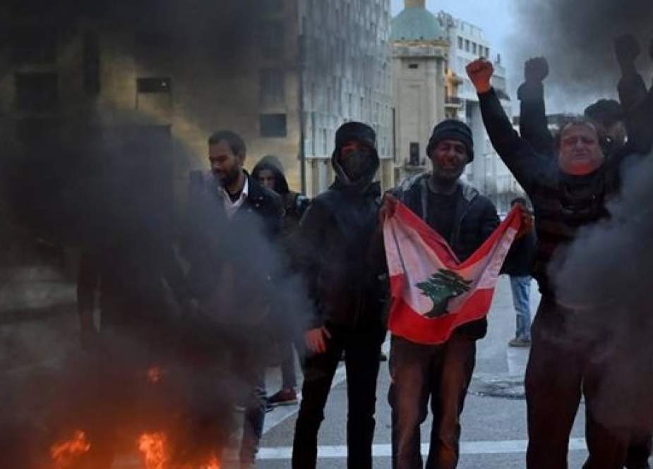 عودة الاحتجاجات اللبنانية وتدهور الوضع الاقتصادي
