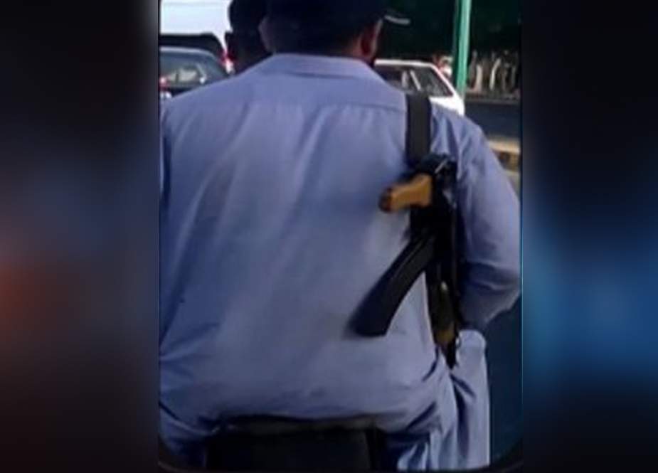 لیاری میں نامعلوم مسلح افراد کا گشت، پولیس کا کارروائی سے گریز