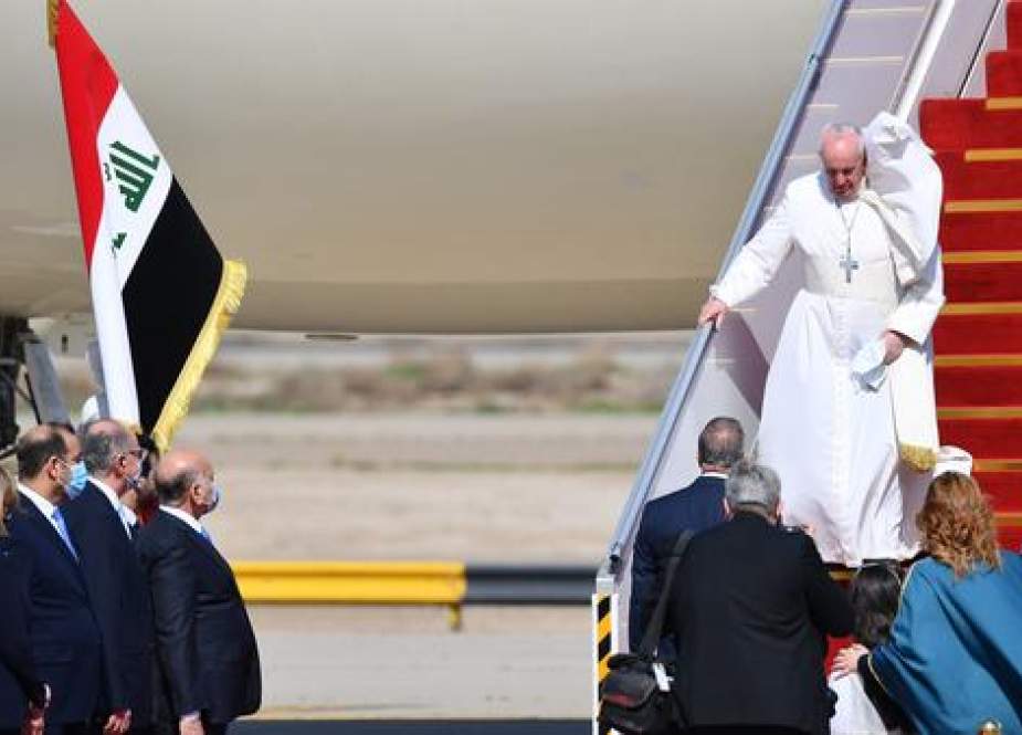 Pope Francis arrives at Baghdad airport.jpg