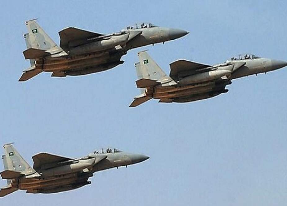 Pejuang Koalisi Saudi Menyerang Bandara Sana