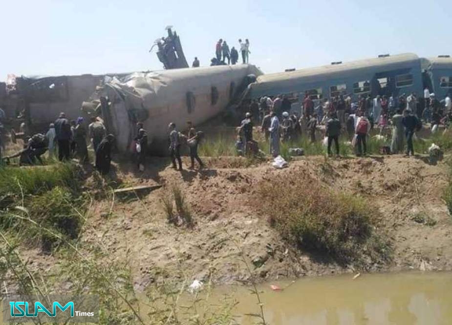 Two Trains Collide in Upper Egypt, At Least 32 Citizens Dead, More than 60 others Injured