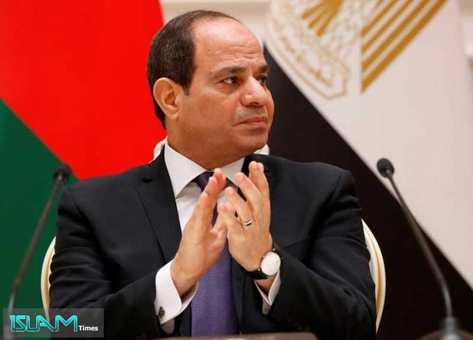 Egypt’s Sisi Hails “Success” of Suez Ship Rescue