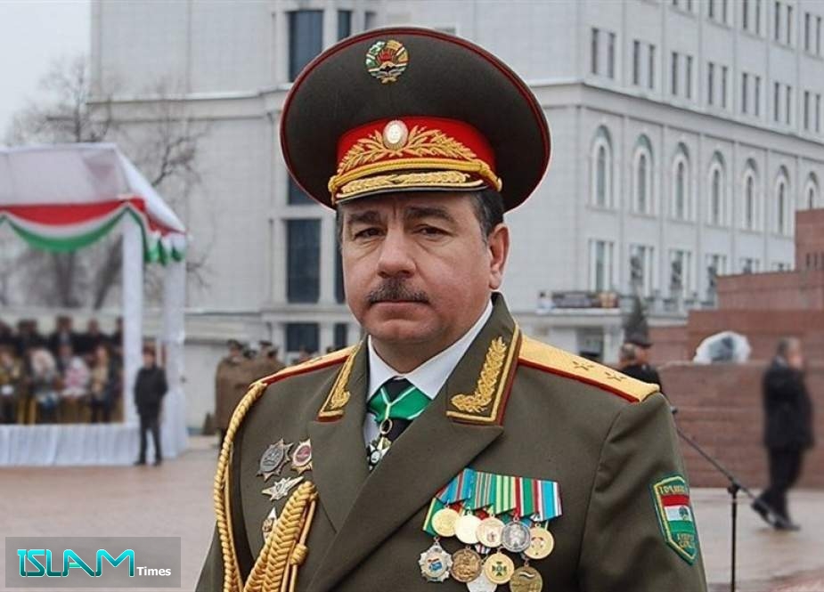 Tajik Defense Minister Visits Iran