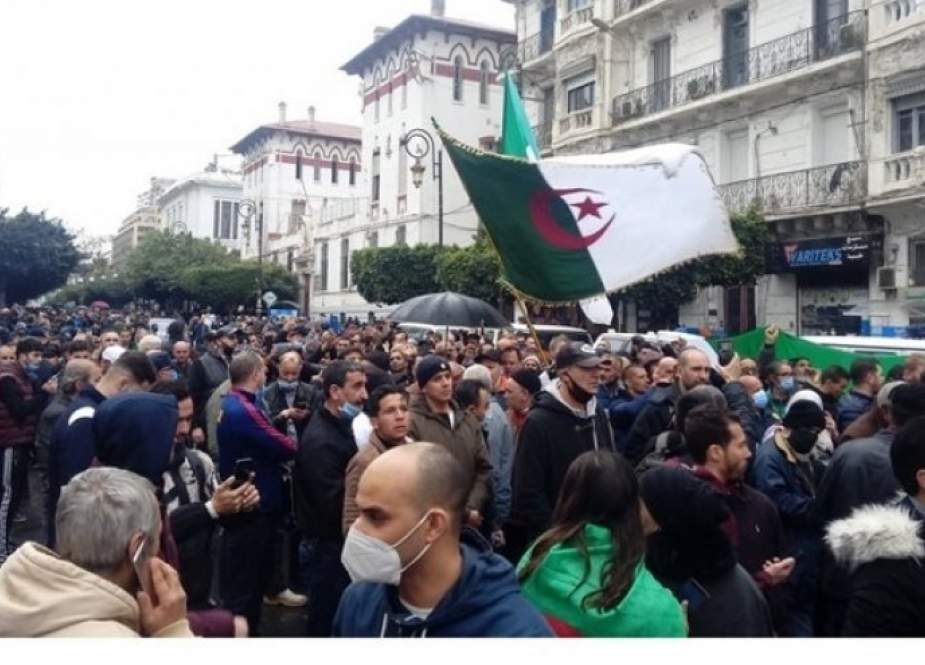 "التيار الديمقراطي" يقاطع الانتخابات التشريعية في الجزائر