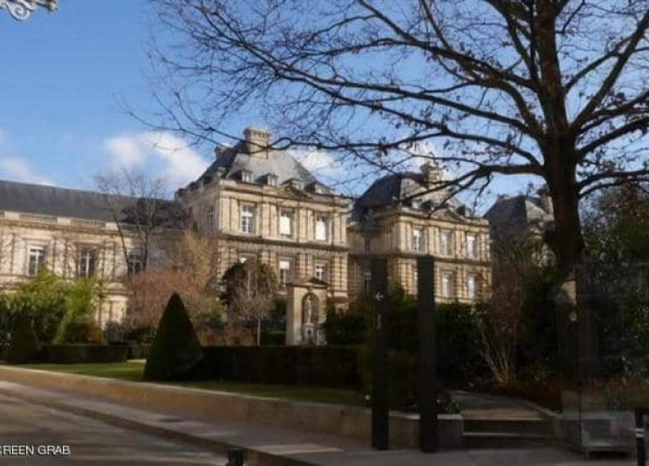 باريس تصوت على حظر العبادة داخل الجامعات الفرنسية