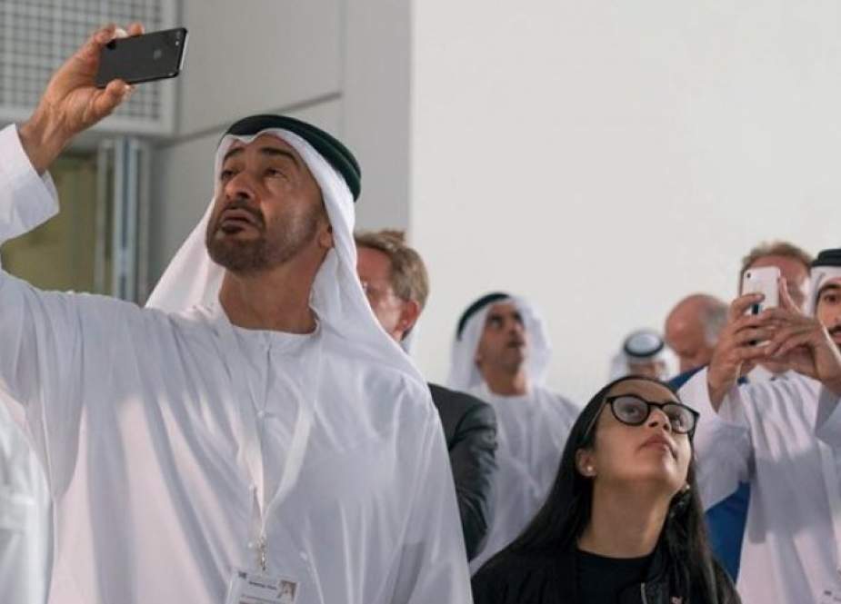 ناشط إماراتي: تجسس النظام يطال غالبية مواطني الإمارات