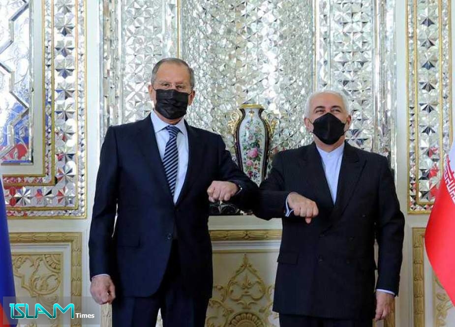 Zarif Meets Lavrov in Tehran, Warns ‘Israel’ of Strong Response If Role in Natanz Attack Proved