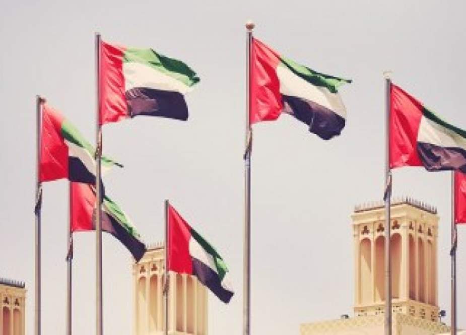 قادة الإمارات يهنئون الرئيس الايراني بحلول رمضان