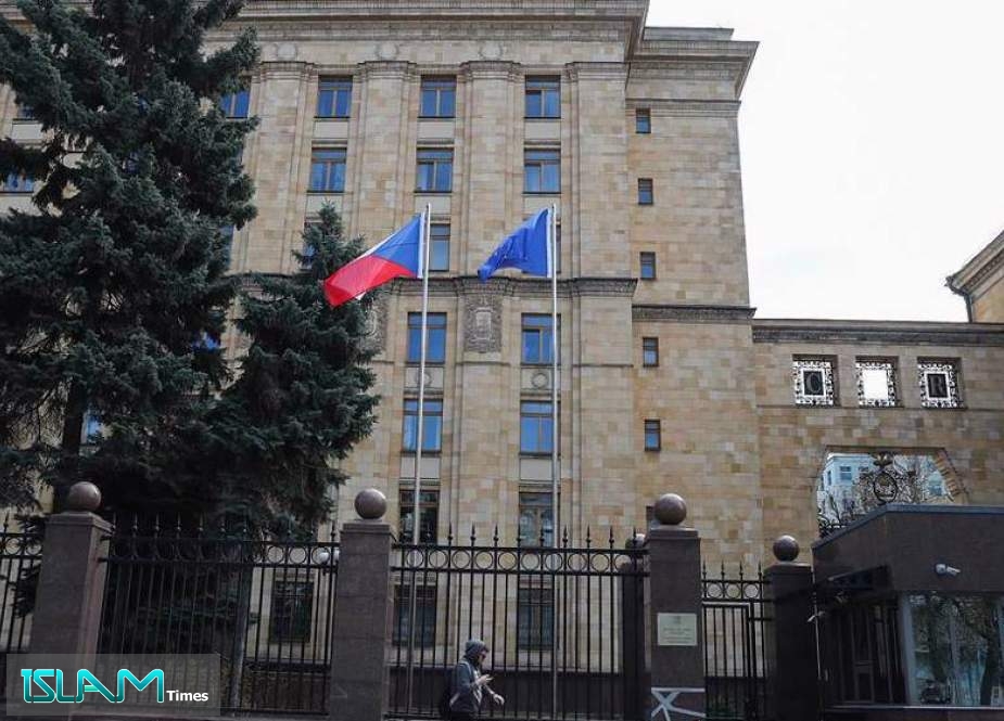 Kremlin Says Czech Expulsion of its Diplomats ‘Provocative and Unfriendly’