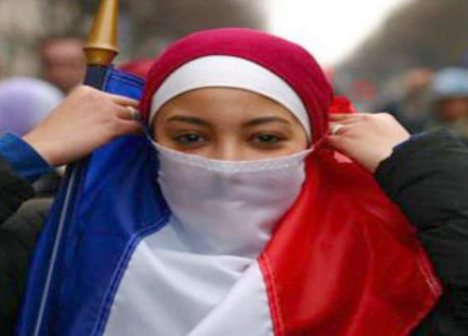 France attempts to ban hijab.jpg