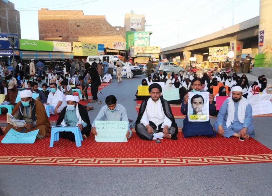 جوائنٹ ایکشن کمیٹی فار شیعہ مسنگ پرسنز کا ملتان میں چوک کمہاراں پر احتجاجی دھرنا