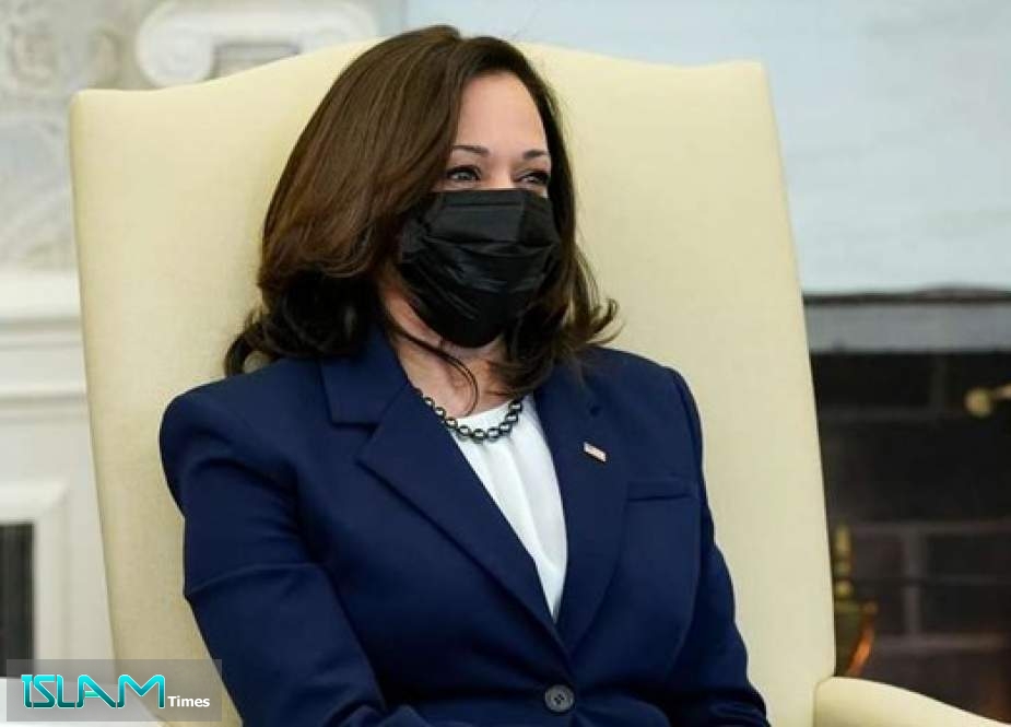Poll Shows Half of Americans See Kamala Harris as Unqualified for Presidency