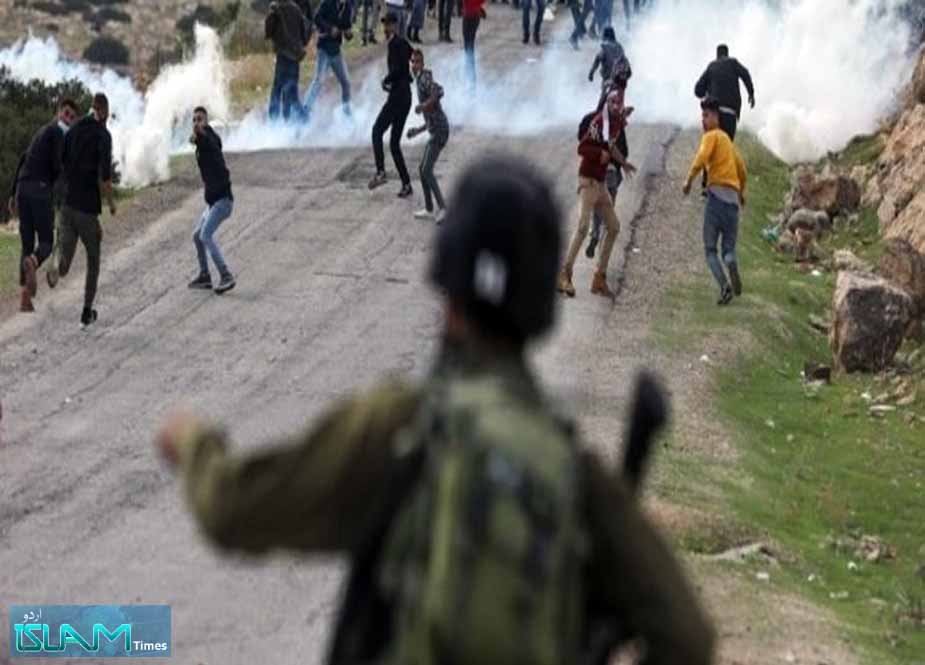 مغربی کنارہ، فلسطینی احتجاجی ریلی پر صیہونی فوج کا دھاوا، دسیوں شہری زخمی