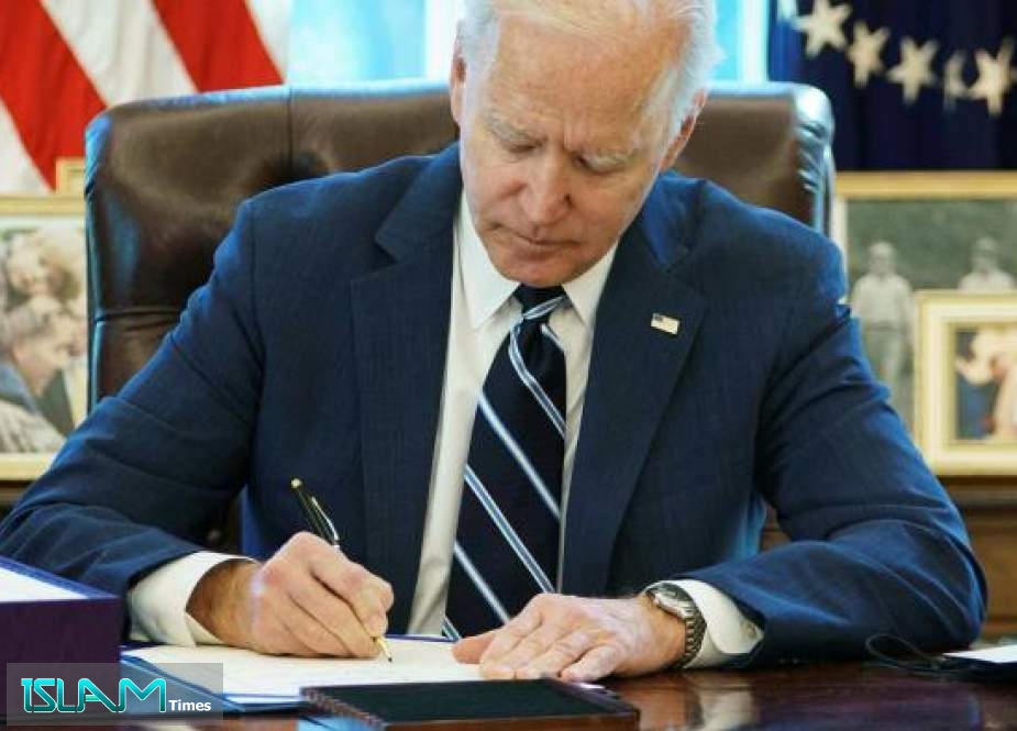 Biden Administration Wants to Use Third-party ‘Extremism’ Researchers to Spy on Americans