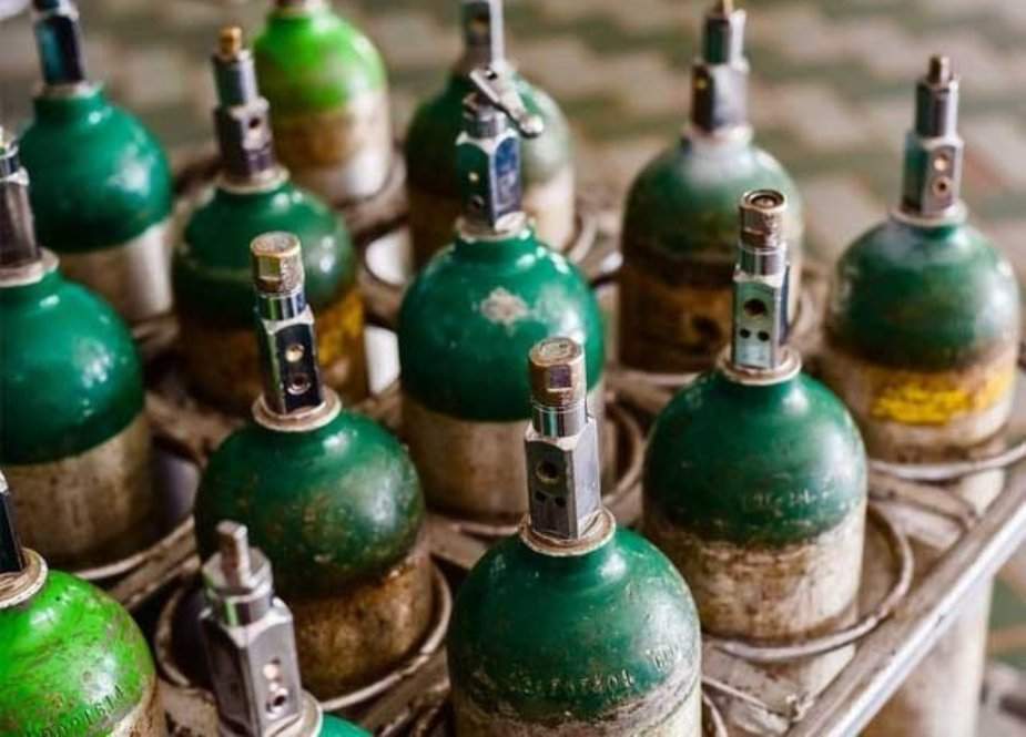 پشاور میں آکسیجن سلینڈر کی قیمتوں میں 5 ہزار تک کا اضافہ