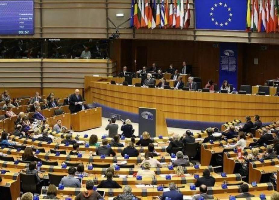 الاتحاد الأوروبي يدرس فرض عقوبات على الإمارات