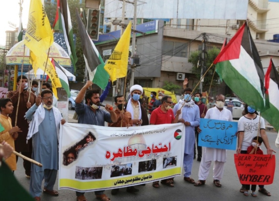 ملتان، غزہ میں جاری اسرائیلی جارحیت کیخلاف اور فلسطینی مسلمانوں کی حمایت میں احتجاجی ریلی، امریکی و اسرائیلی پرچم نذرآتش