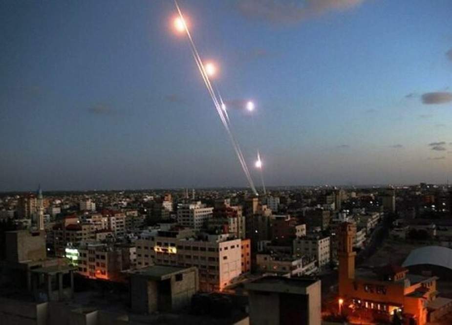 شلیک 2000 موشک به سرزمین‌های اشغالی هاآرتص: اسرائیل نفس‌های آخر را می‌کشد