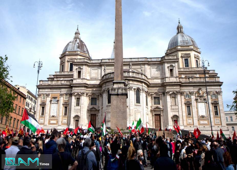 Italians Rally in Rome in Solidarity with Palestinians