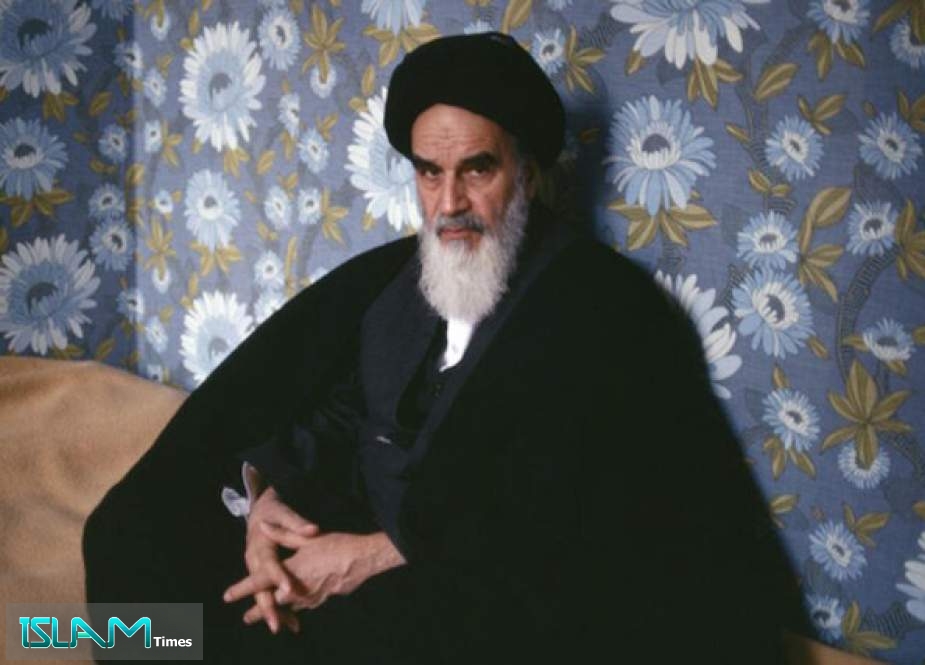 Imam Khomeini Addressed the Entire World, Not just Iranians
