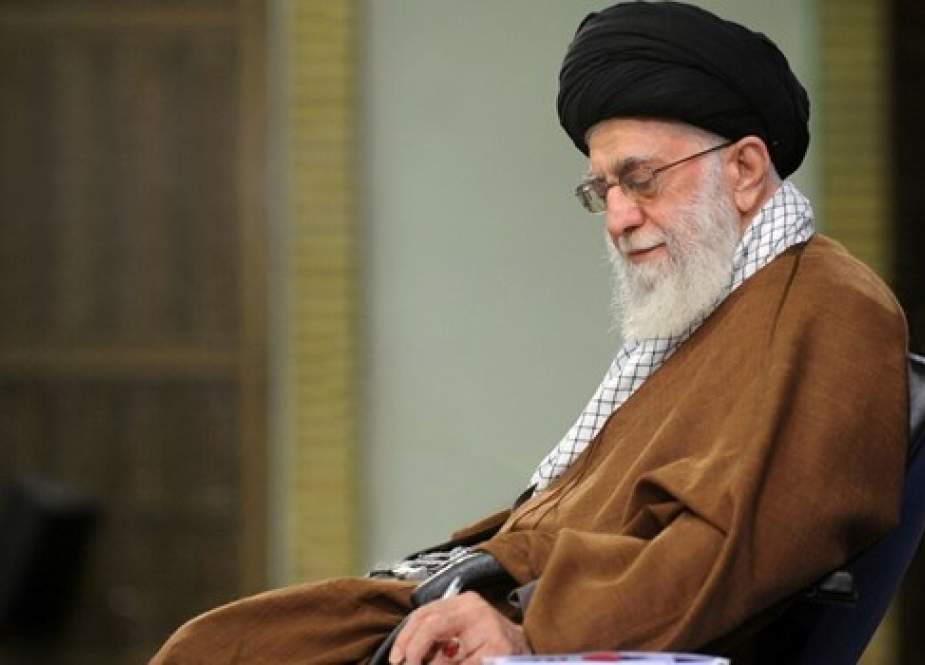 قائد الثورة الإسلامية يعزي بوفاة حجة الإسلام محتشمي بور
