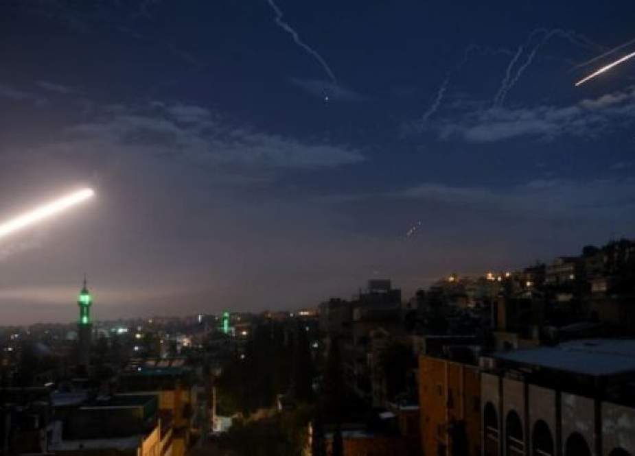 الدفاعات الجوية السورية تتصدى لعدوان صهيوني في سماء دمشق