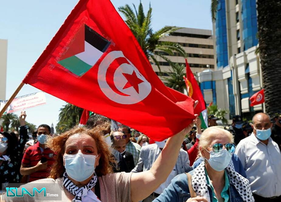 Tunisia Weighs Banning Normalization of Relations with Zionist Entity