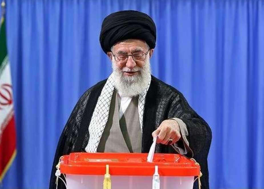 رہبر معظم انقلاب اسلامی نے اپنا ووٹ ڈال دیا