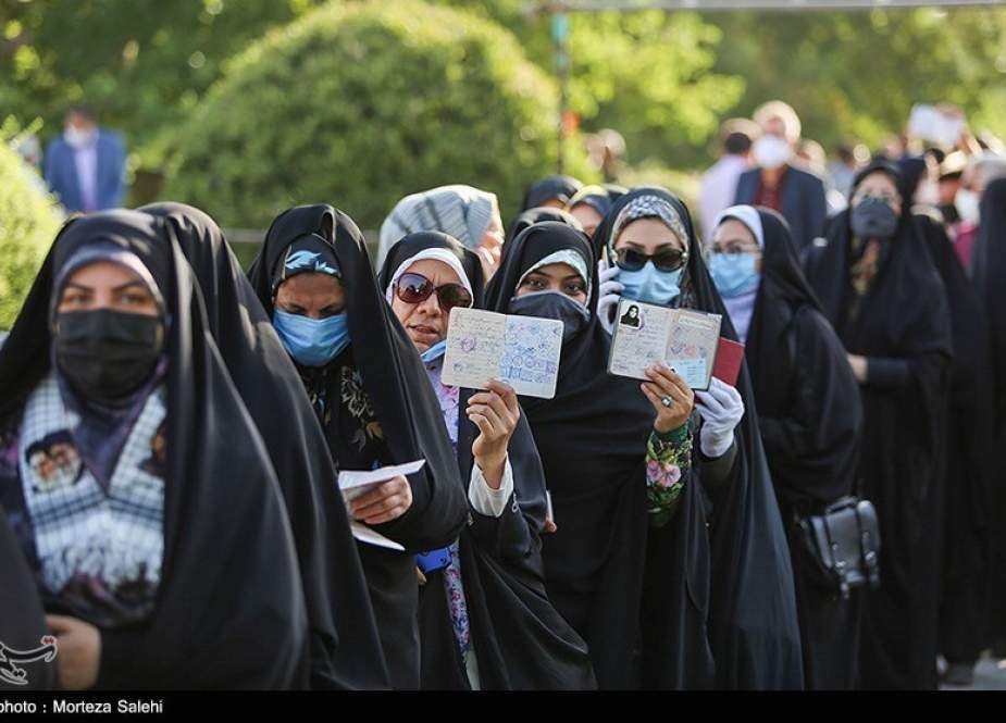 Iranians cast their ballots in Tehran.jpg