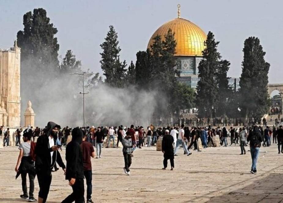 Warga Palestina Menggelar Demo Ekstensif Di Masjid Al-Aqsa