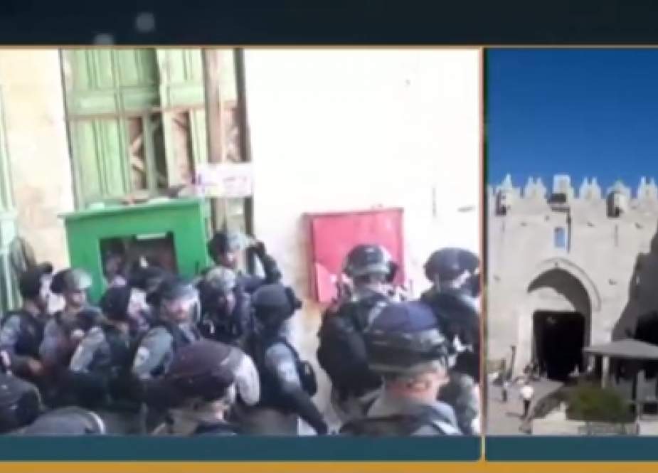 Zionist occupation forces stormed Al-Aqsa Mosque squares.